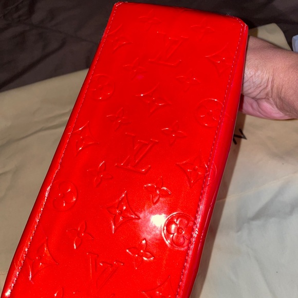 🔥SALE🔥 EUC Auth Louis Vuitton Reade Vernis bag - Picture 10 of 15
